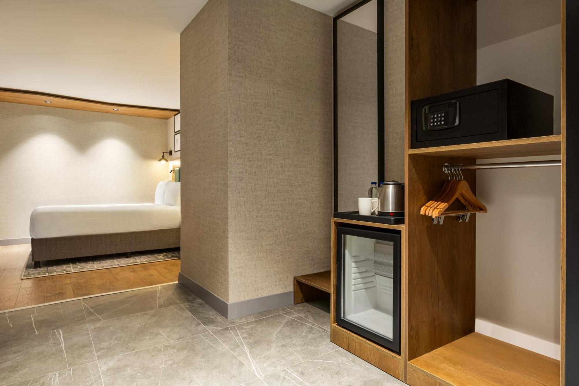 Ramada Encore By Wyndham Istanbul Arnavutkoy Exterior photo