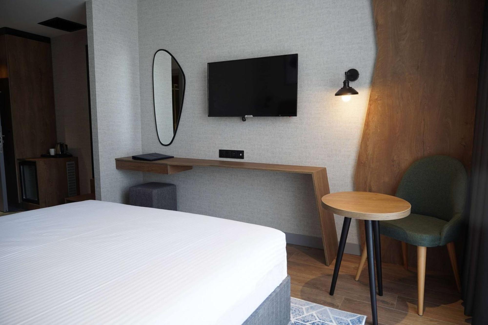 Ramada Encore By Wyndham Istanbul Arnavutkoy Exterior photo