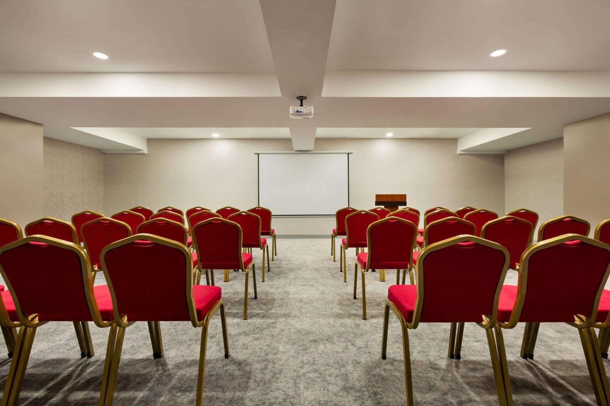 Ramada Encore By Wyndham Istanbul Arnavutkoy Exterior photo