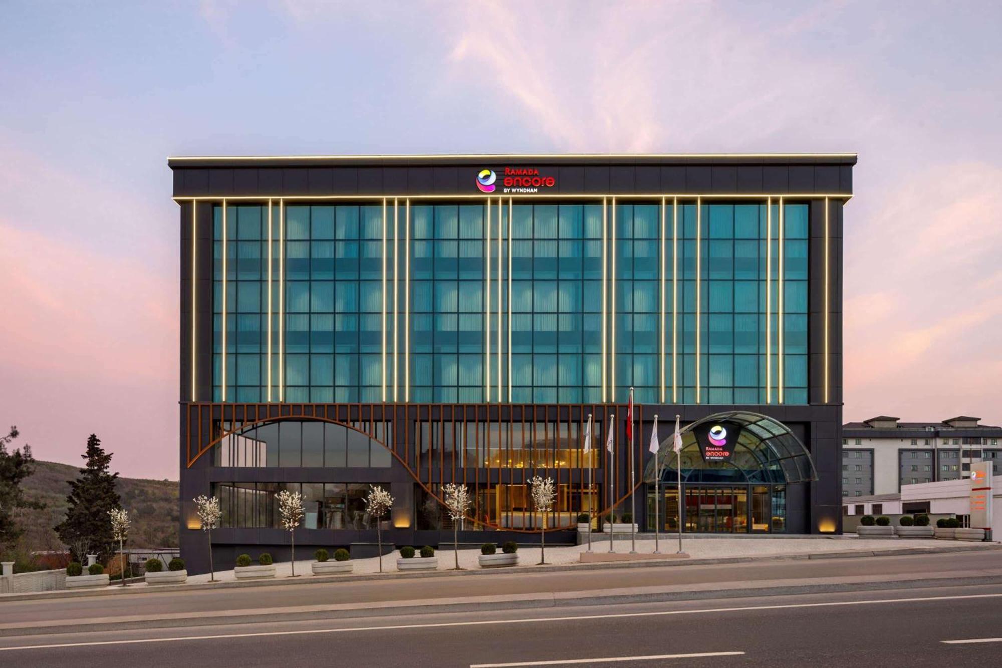 Ramada Encore By Wyndham Istanbul Arnavutkoy Exterior photo