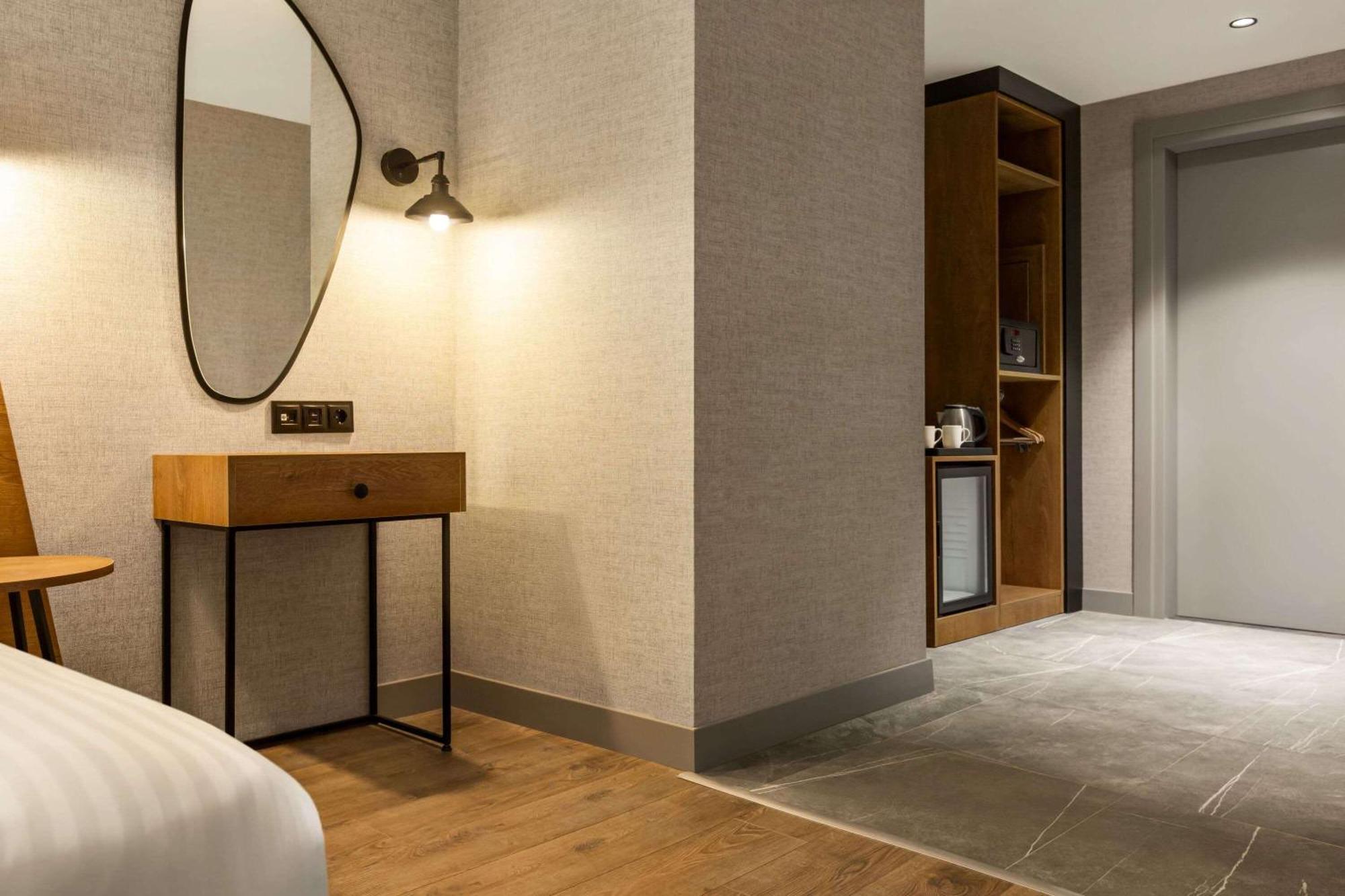 Ramada Encore By Wyndham Istanbul Arnavutkoy Exterior photo