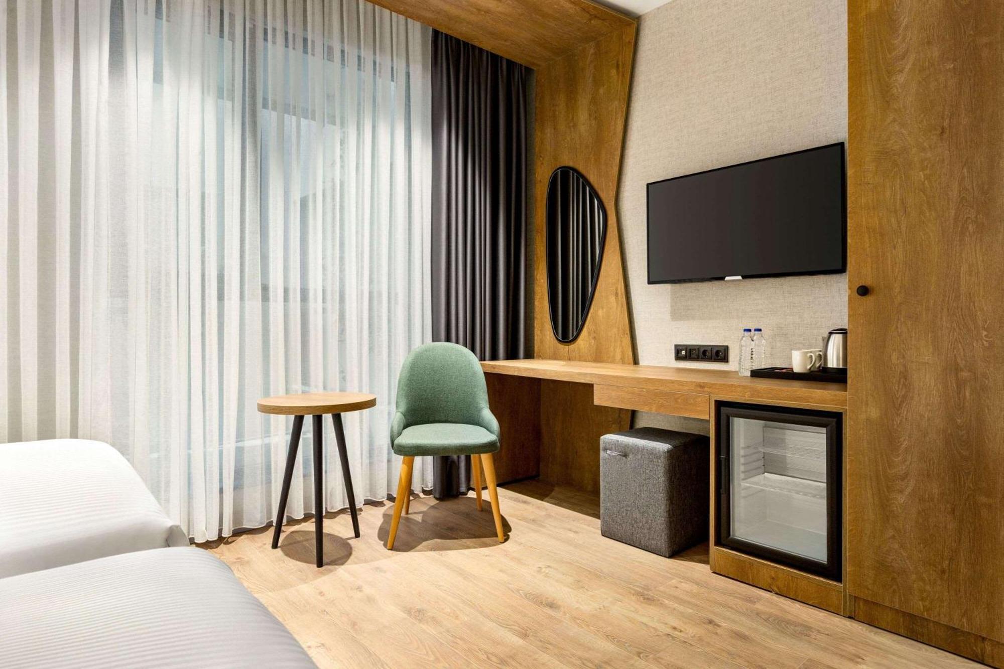 Ramada Encore By Wyndham Istanbul Arnavutkoy Exterior photo
